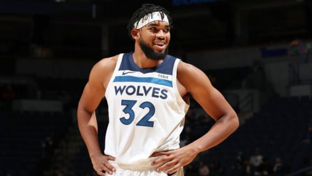 且场场参与 且场场参与