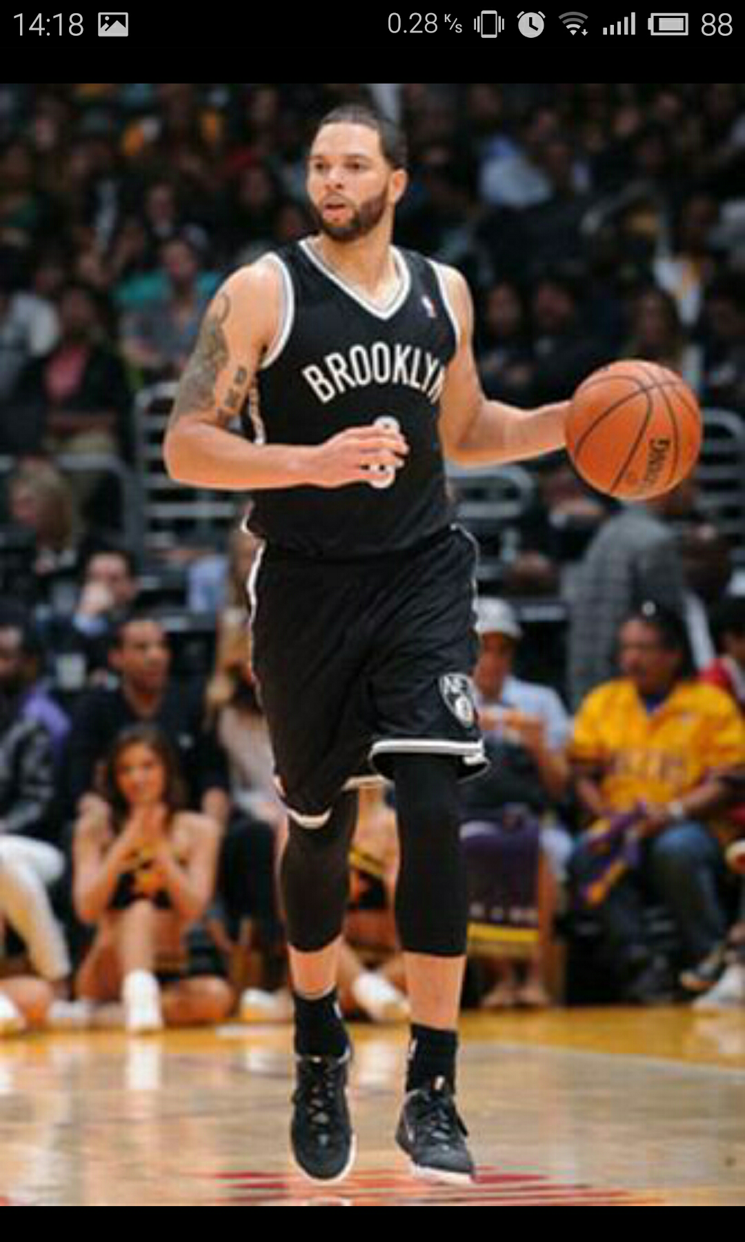 的赛场上展 的赛场上展